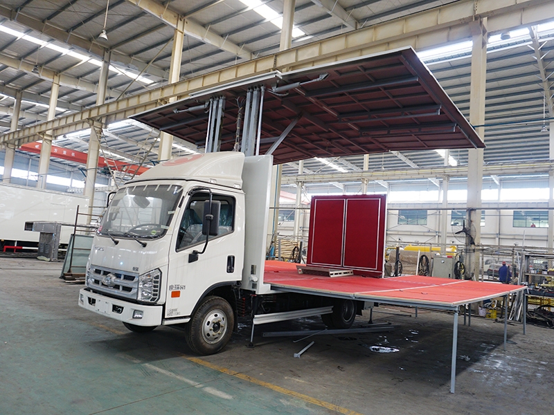 福田康瑞H2系列舞台车