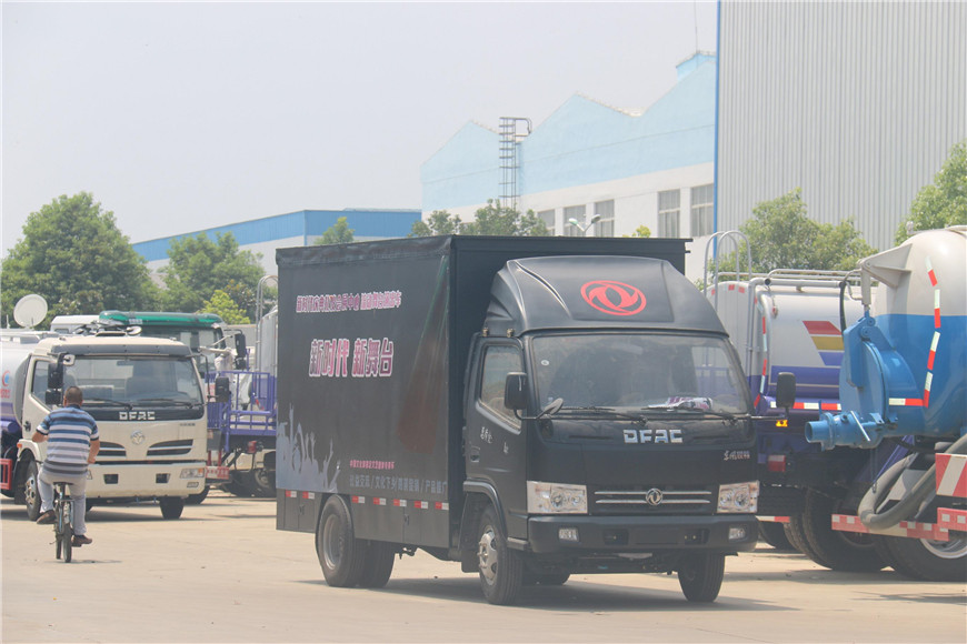 东风锐铃30平米流动舞台车