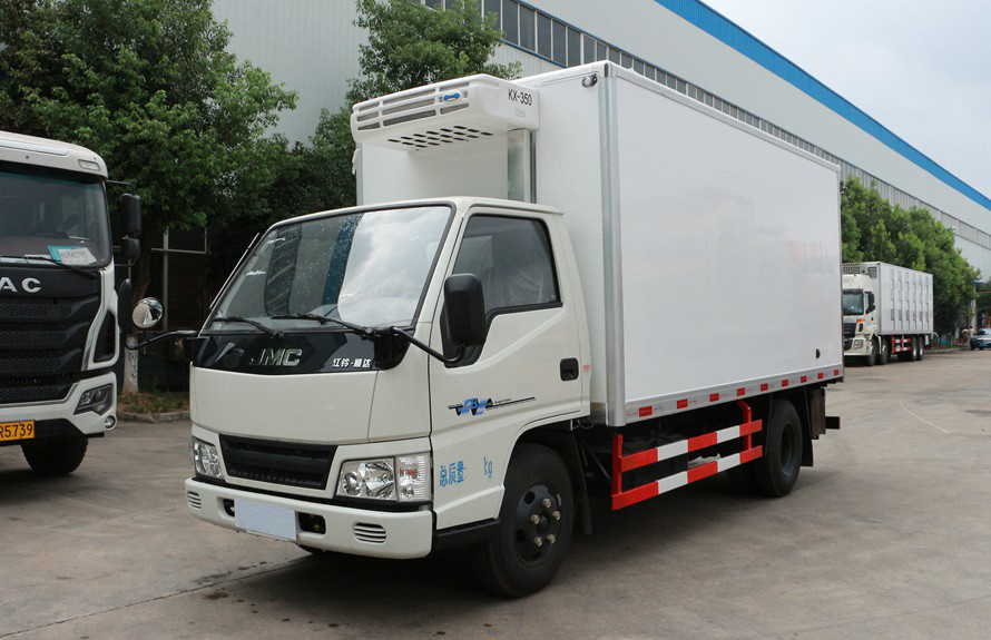 江铃顺达4.2米冷藏车